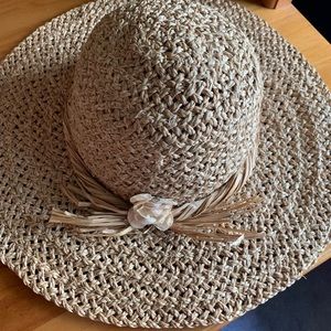 Beach hat